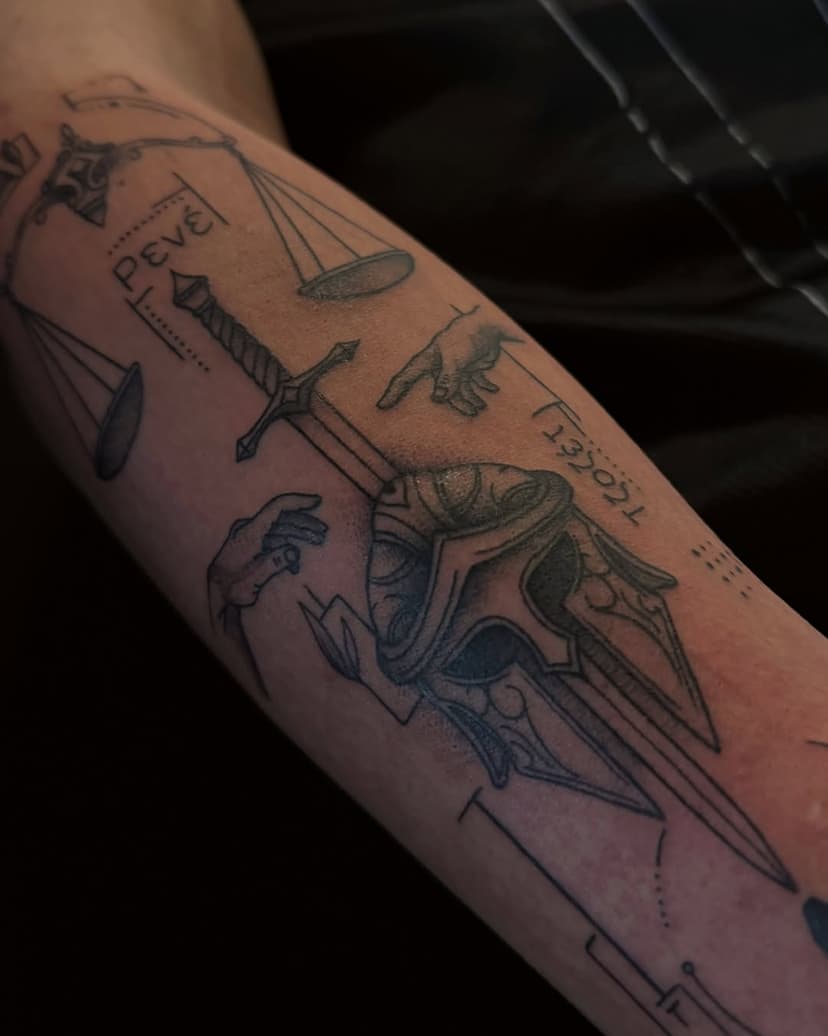 Tatouage de Noir De Fleurs