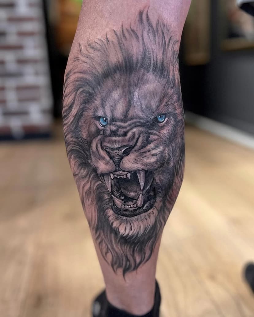 Tatouage de O ABYSSES Tattoo Shop