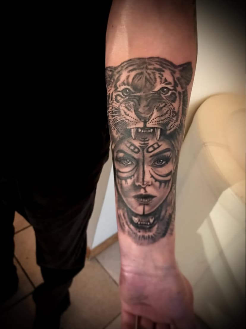 Tatouage de one love studio