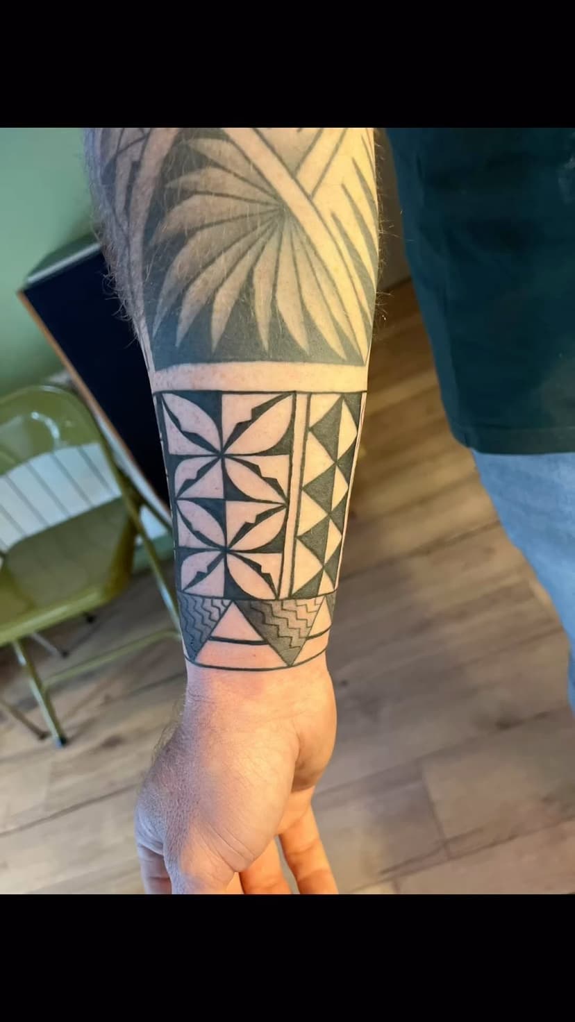 Tatouage de Overseas Tattoo