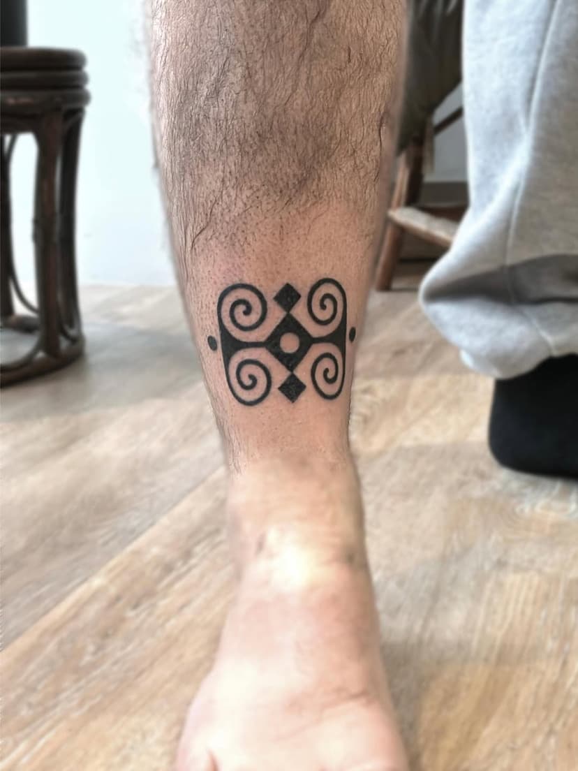 Tatouage de Atelier KALON