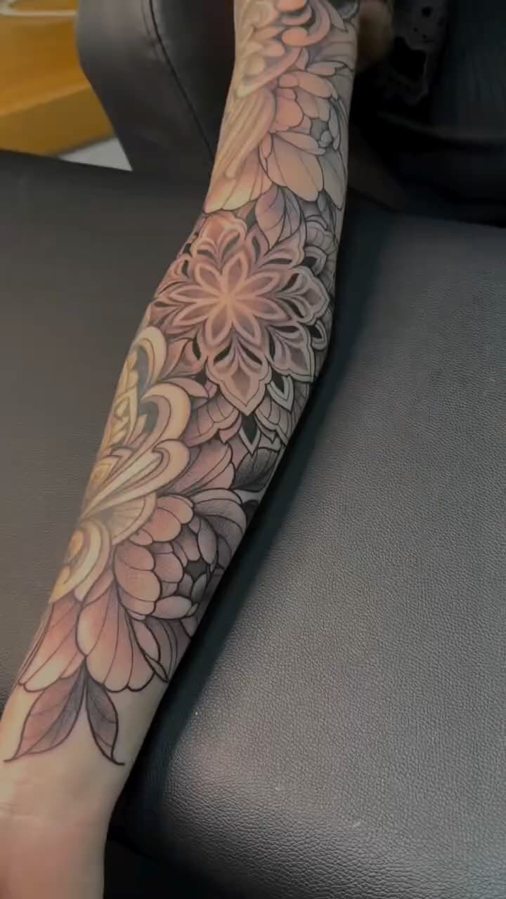 Tatouage de Poupiii Tattoo tatouage et piercing