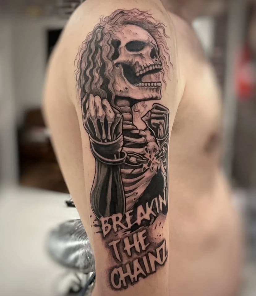 Tatouage de Les Sauvages Studio de Tatouage