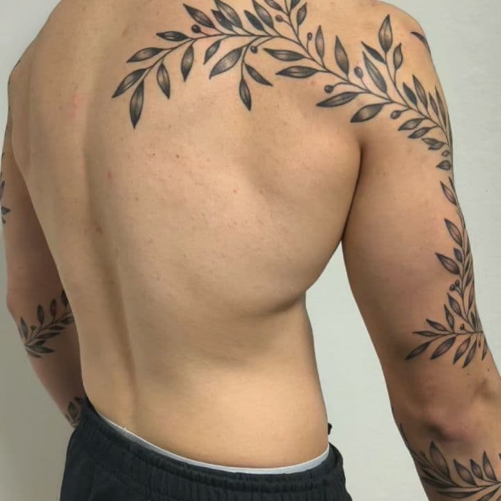 Tatouage de Les Sauvages Studio de Tatouage