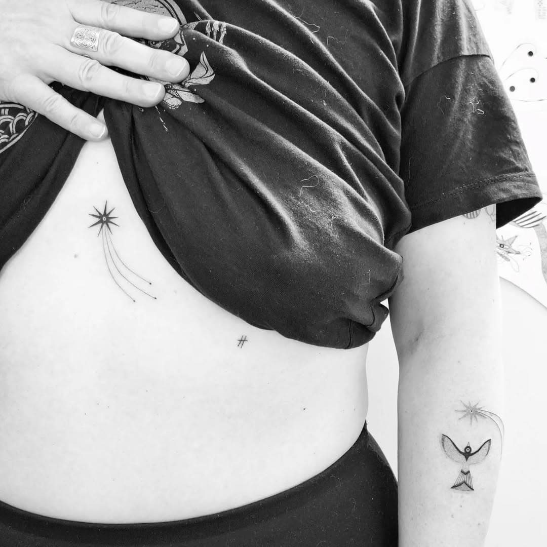 Tatouage par Maya Dufo . Tatouage . Paris