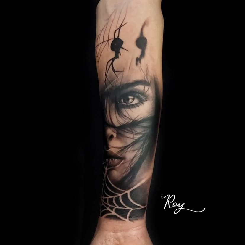 Tatouage de Roy's needles Tattoo