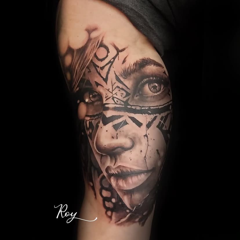 Tatouage de Roy's needles Tattoo