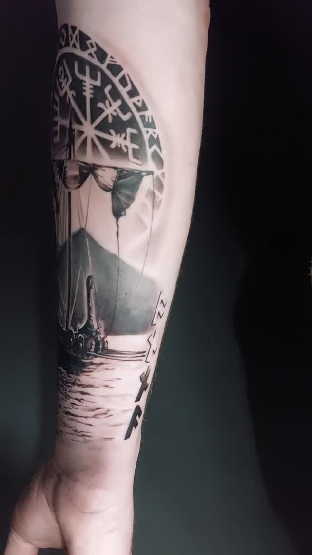 Tatouage de Roy's needles Tattoo