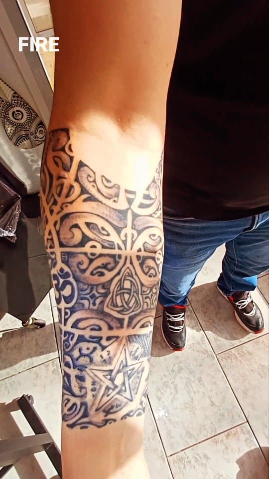 Tatouage de Polynesian Art Black Tattoo by Surf&Tattoo