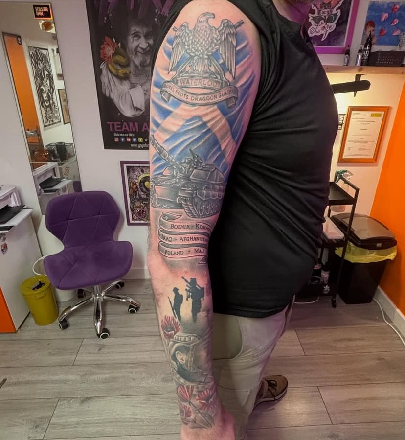 Tatouage de Kryss Tattoo Artist