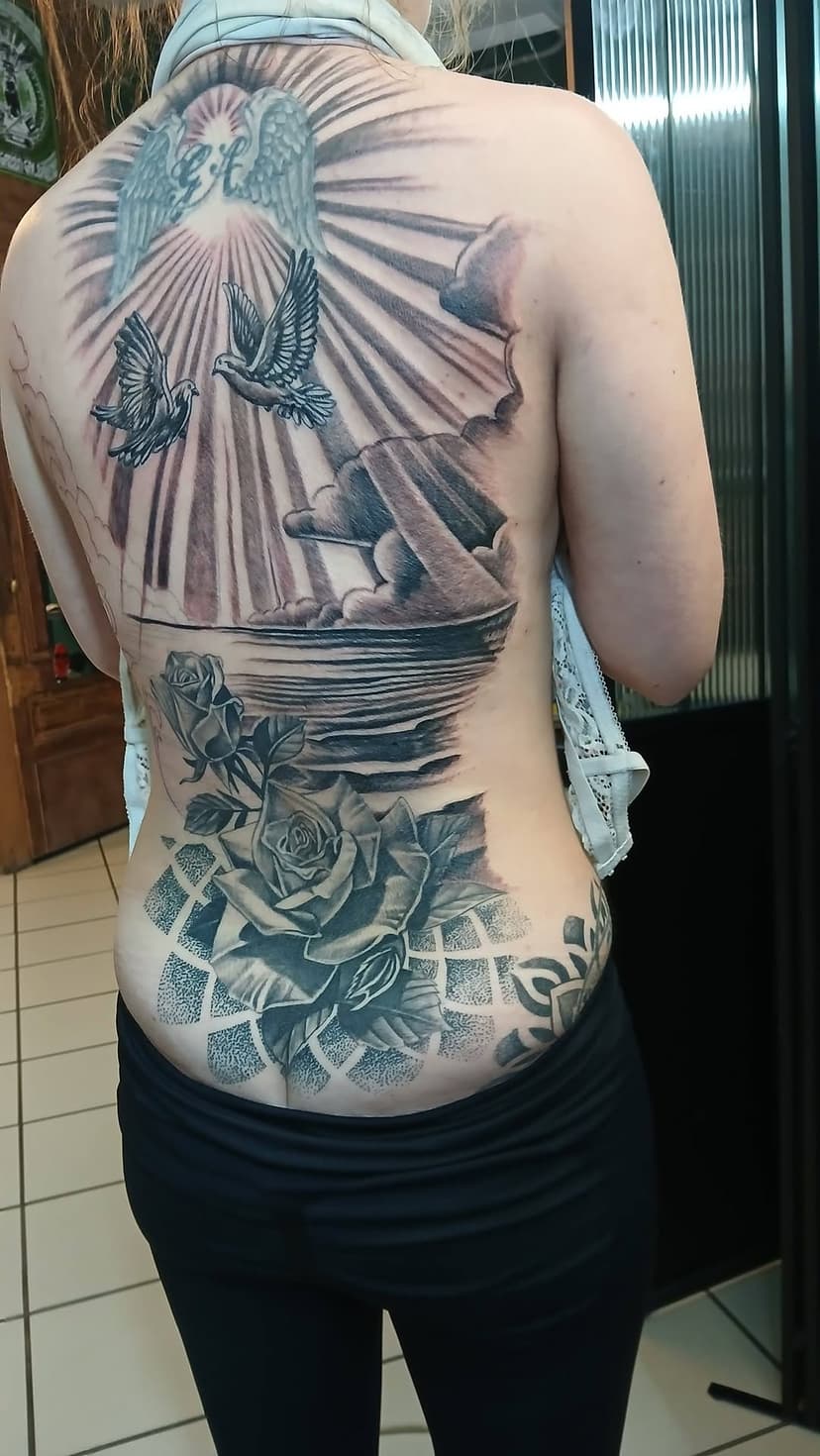 Tatouage de Screaming Needle tatouages