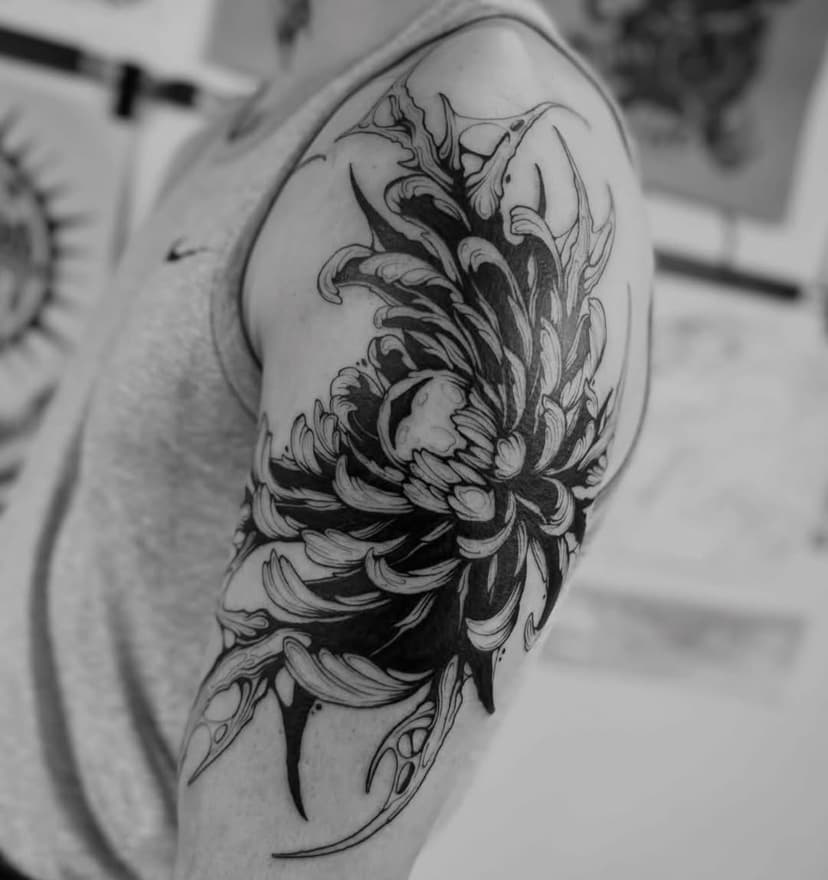 Tatouage de Black Circle Tattoo Lyon