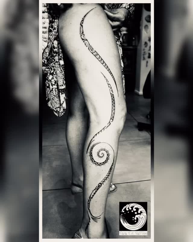 Tatouage de Ta'a Tiki Tattoo