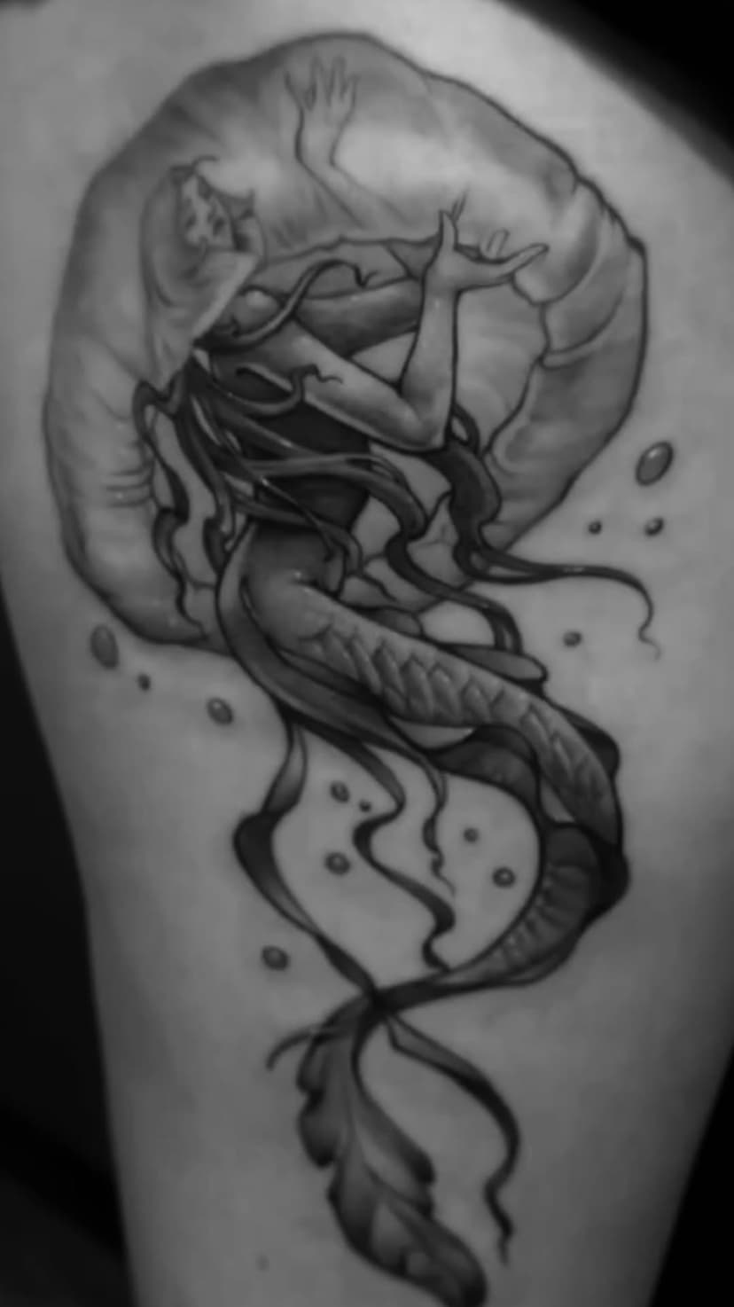 Tatouage de L'aiguille tatouage Marseille