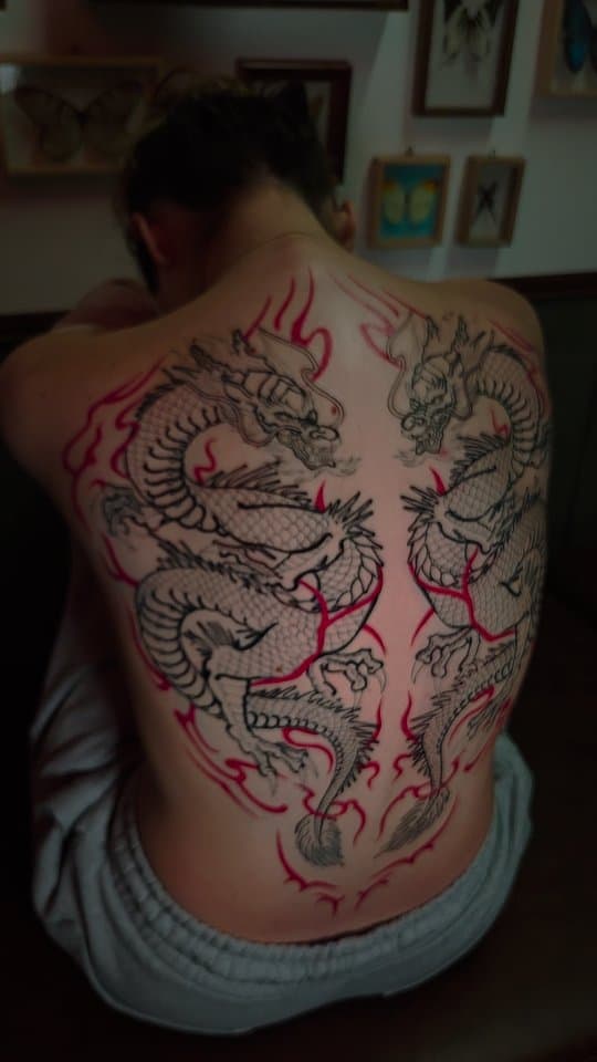 Tatouage de Redlight Tattoo