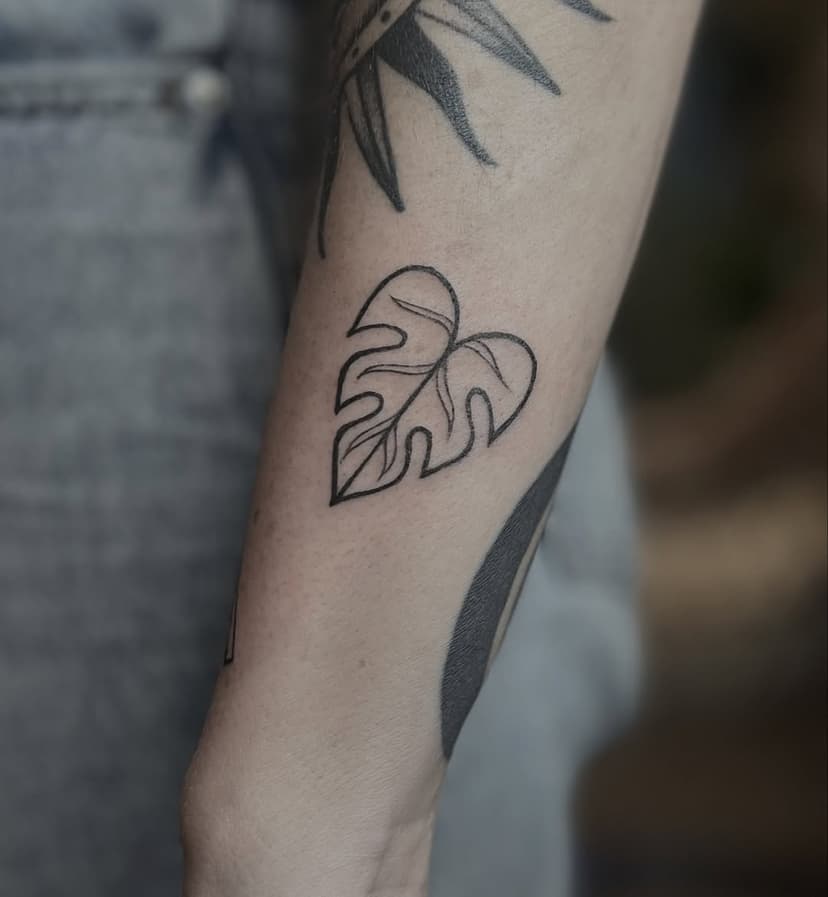 Tatouage de Mada Tattoo