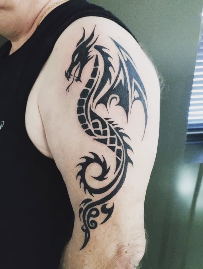 Tatouage de Dom Tattoo Studio