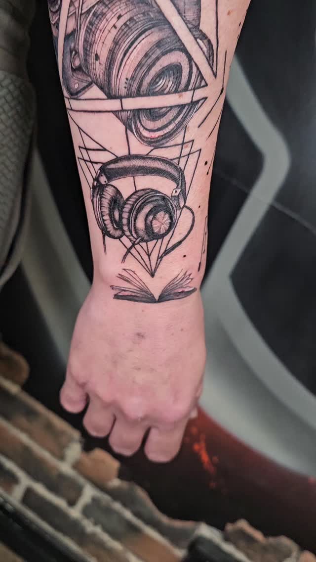 Tatouage de TATTOO SHOP 18