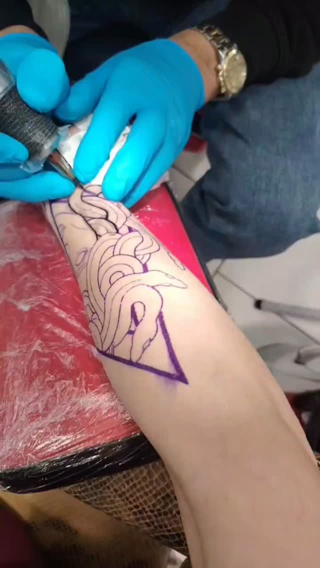 Tatouage de ABBES JEAN PIERRE-Salon de tatouage-Piercing-Dijon