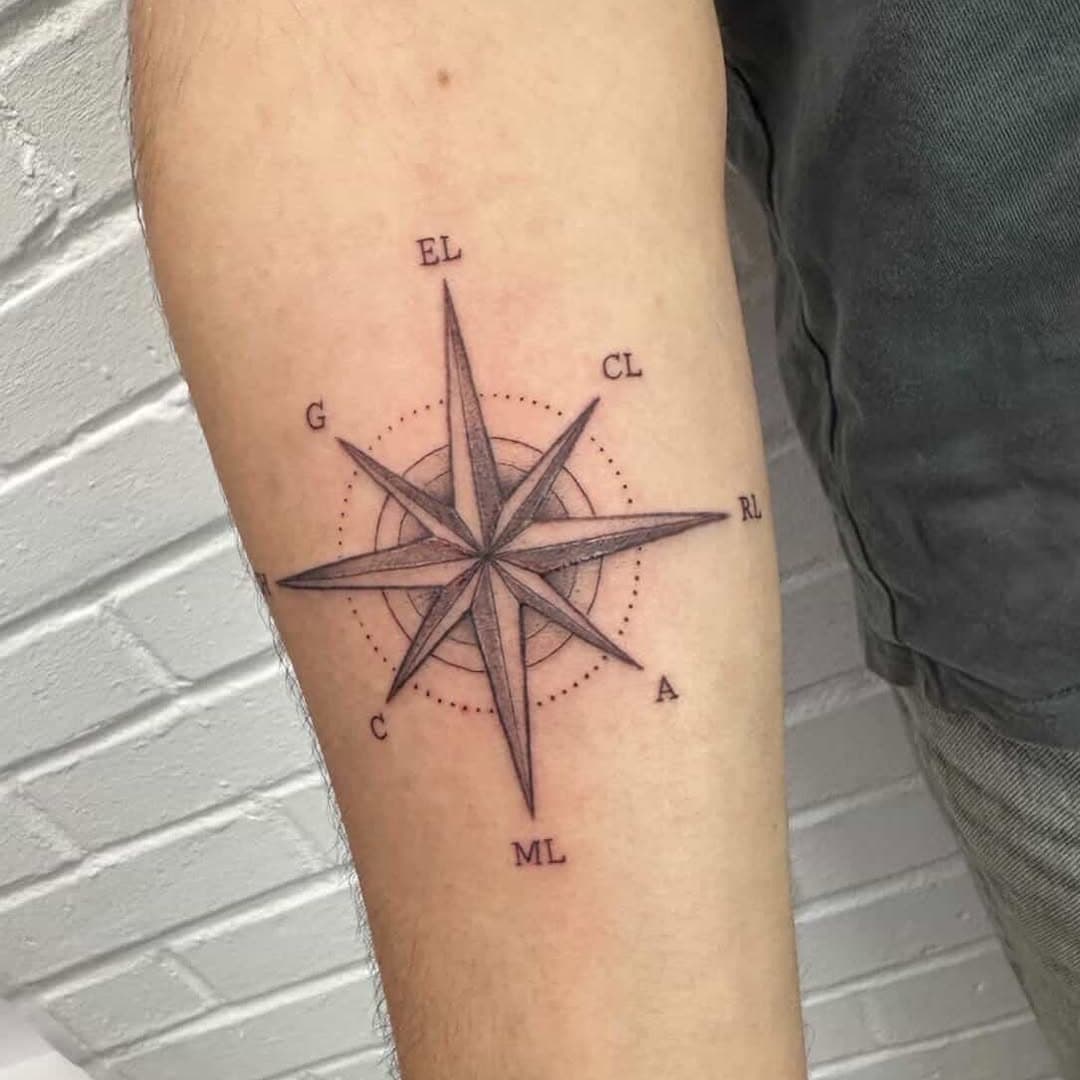 Tatouage par Hello Sunshine