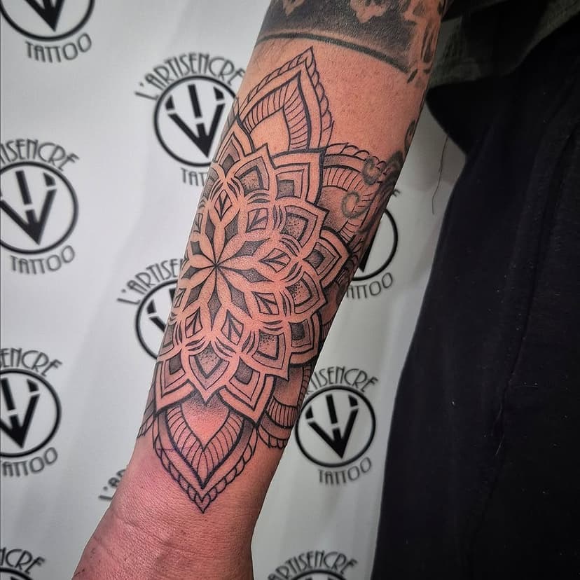 Tatouage de Artisencre.tattoo