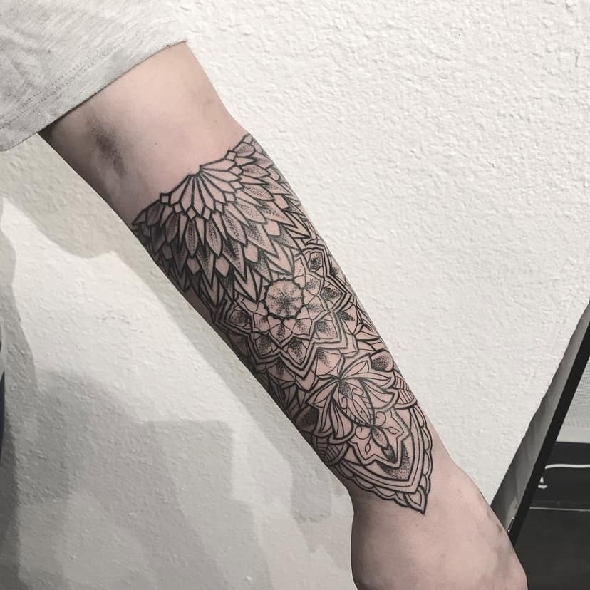 Tatouage de Astre Bleu Tattoo Art