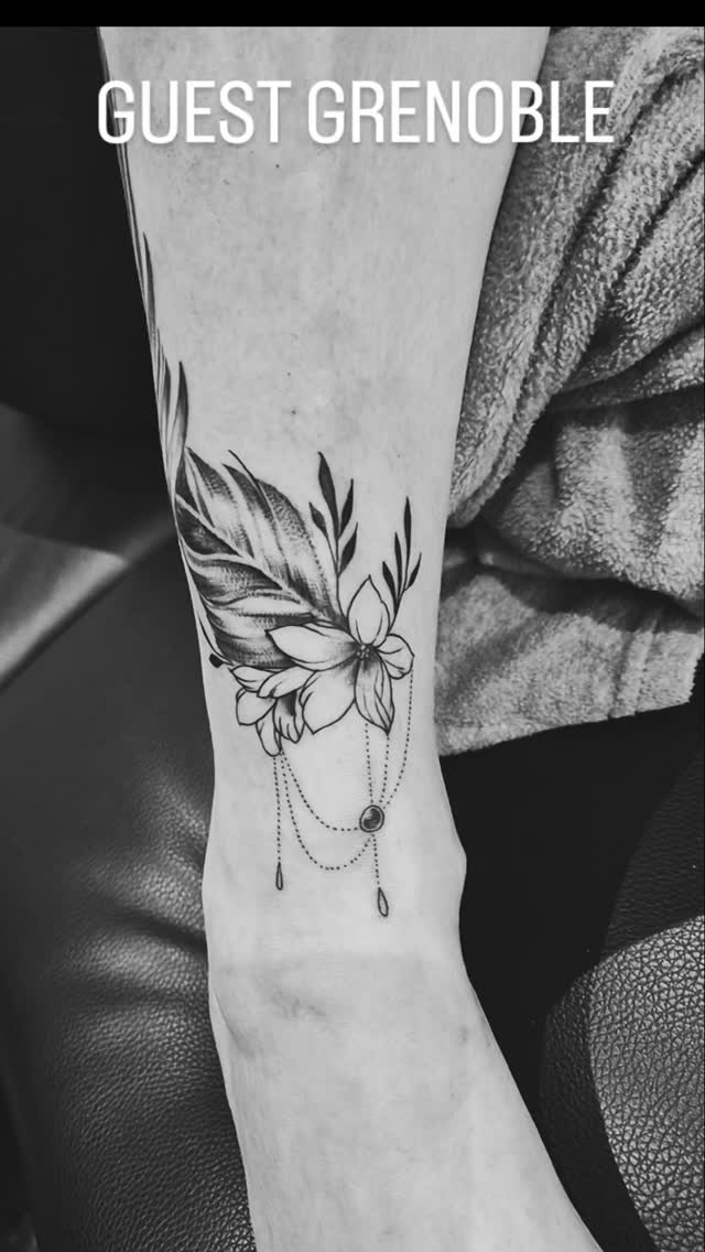 Tatouage de Badass palace tattoo