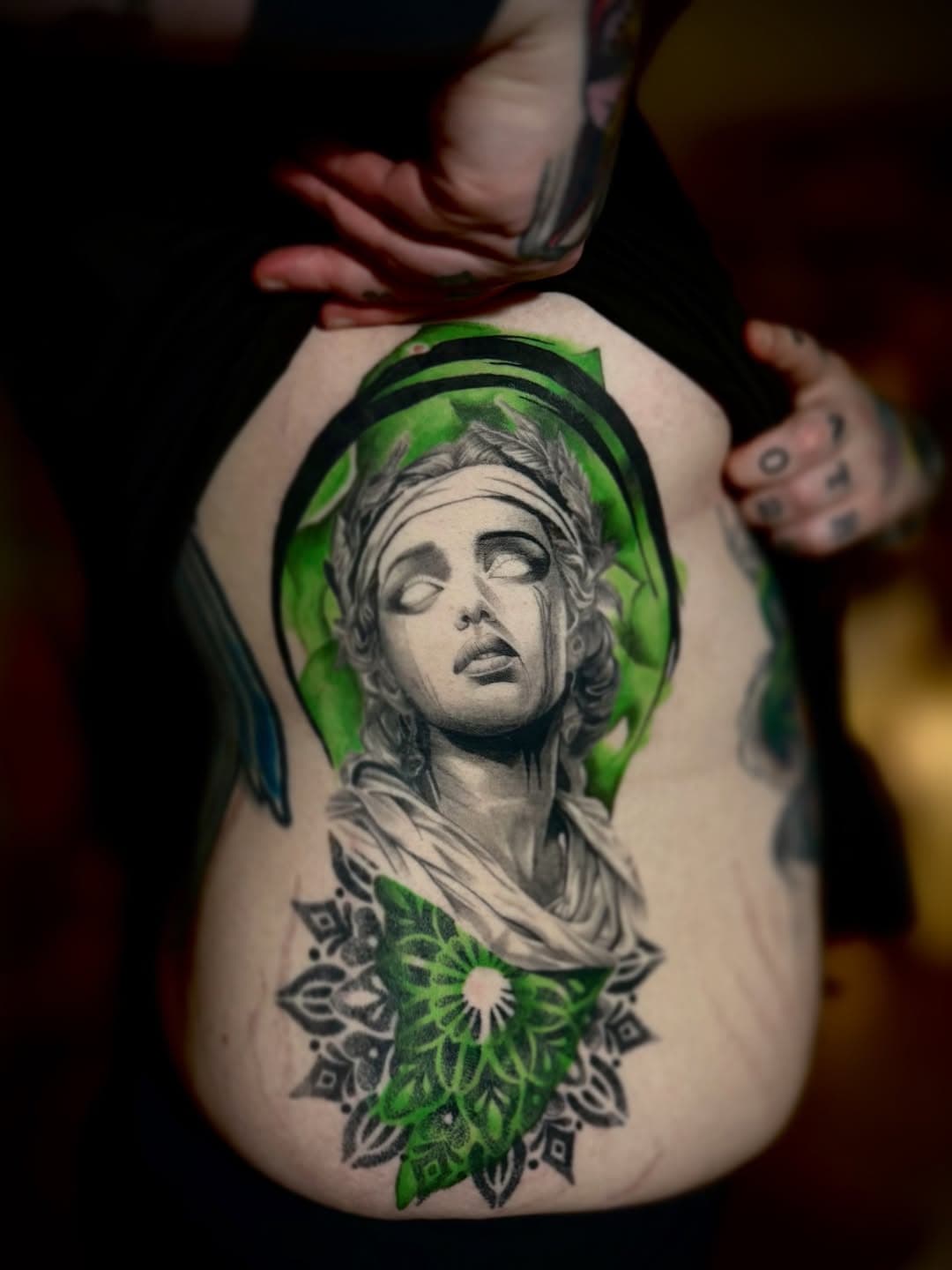 Tatouage par Barbe rousse tattoo shop