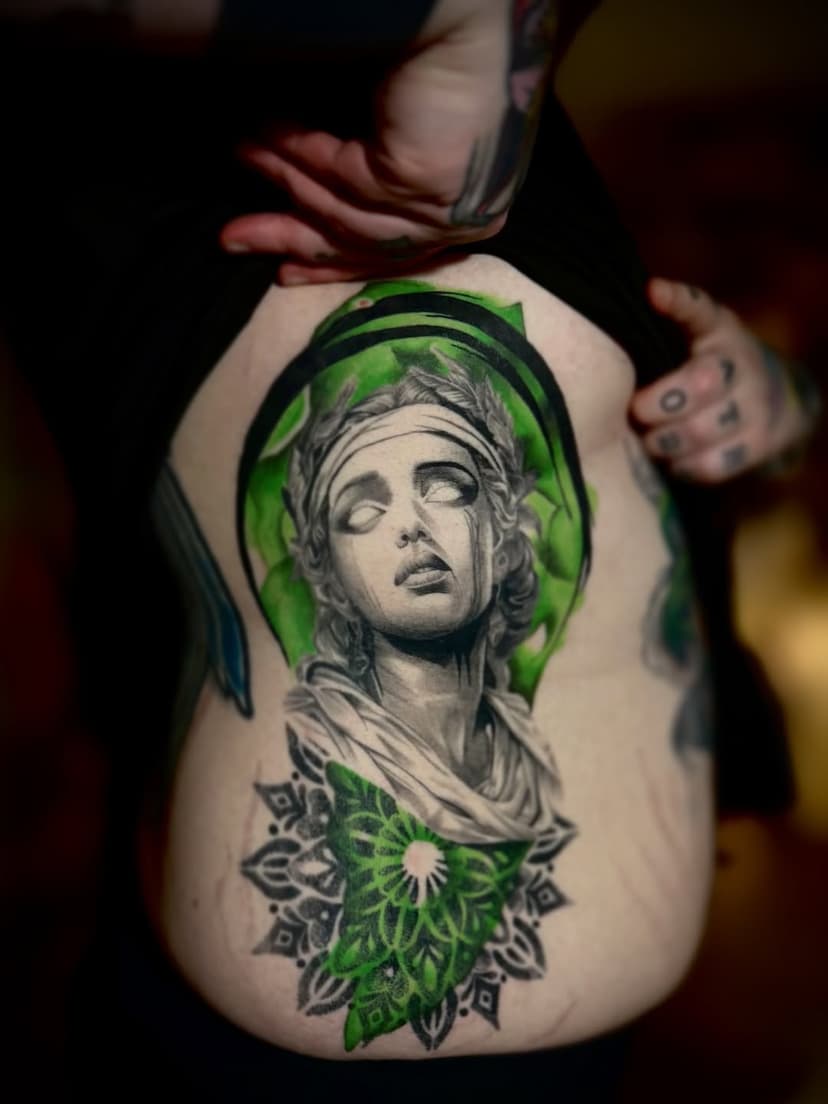 Tatouage de Barbe rousse tattoo shop