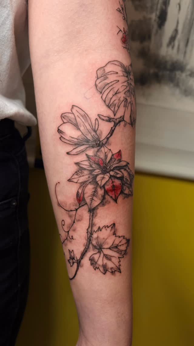 Tatouage par Mei's Tattoo