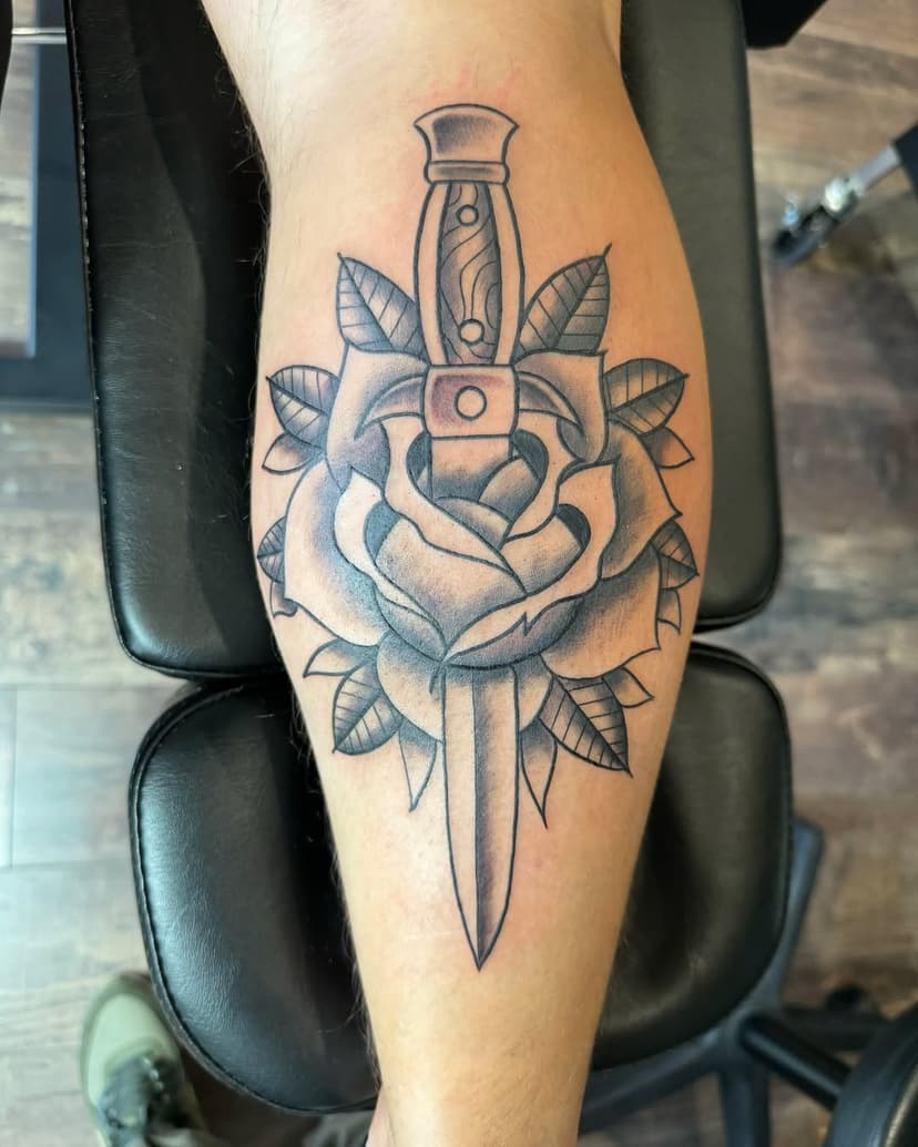 Tatouage de Cartel Tattoo Club - Salon de tatouage à St Jean de Bournay