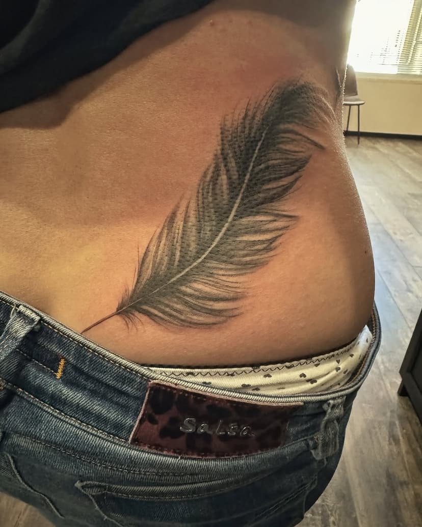 Tatouage de Cartel Tattoo Club - Salon de tatouage à St Jean de Bournay