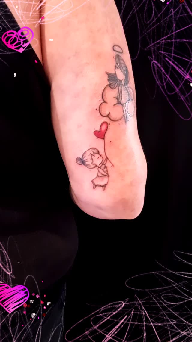 Tatouage de Cherry Ink.