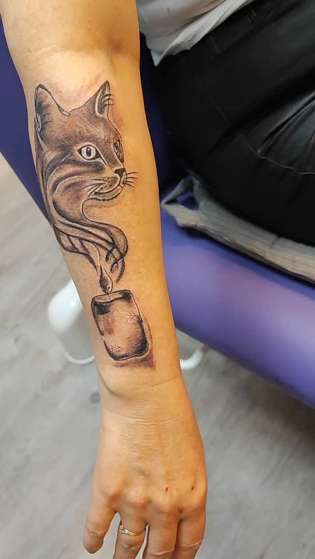 Tatouage de Color Titanium Studio