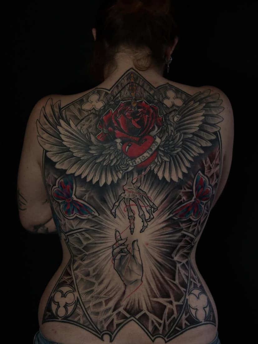 Tatouage de Crimson Tattoo