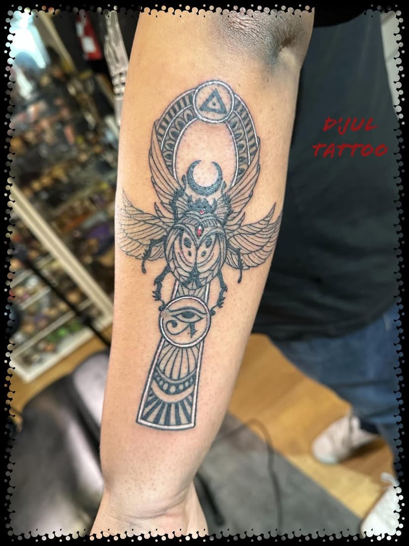 Tatouage de D'jul Tattoo