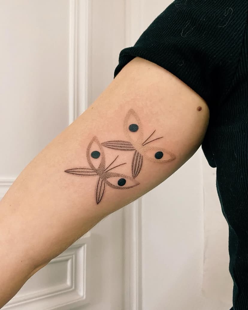 Tatouage de Handpoke - Tatouage Bordeaux