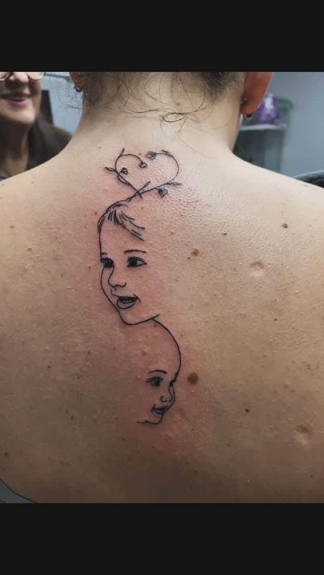 Tatouage de Daruma Tattoo Shop