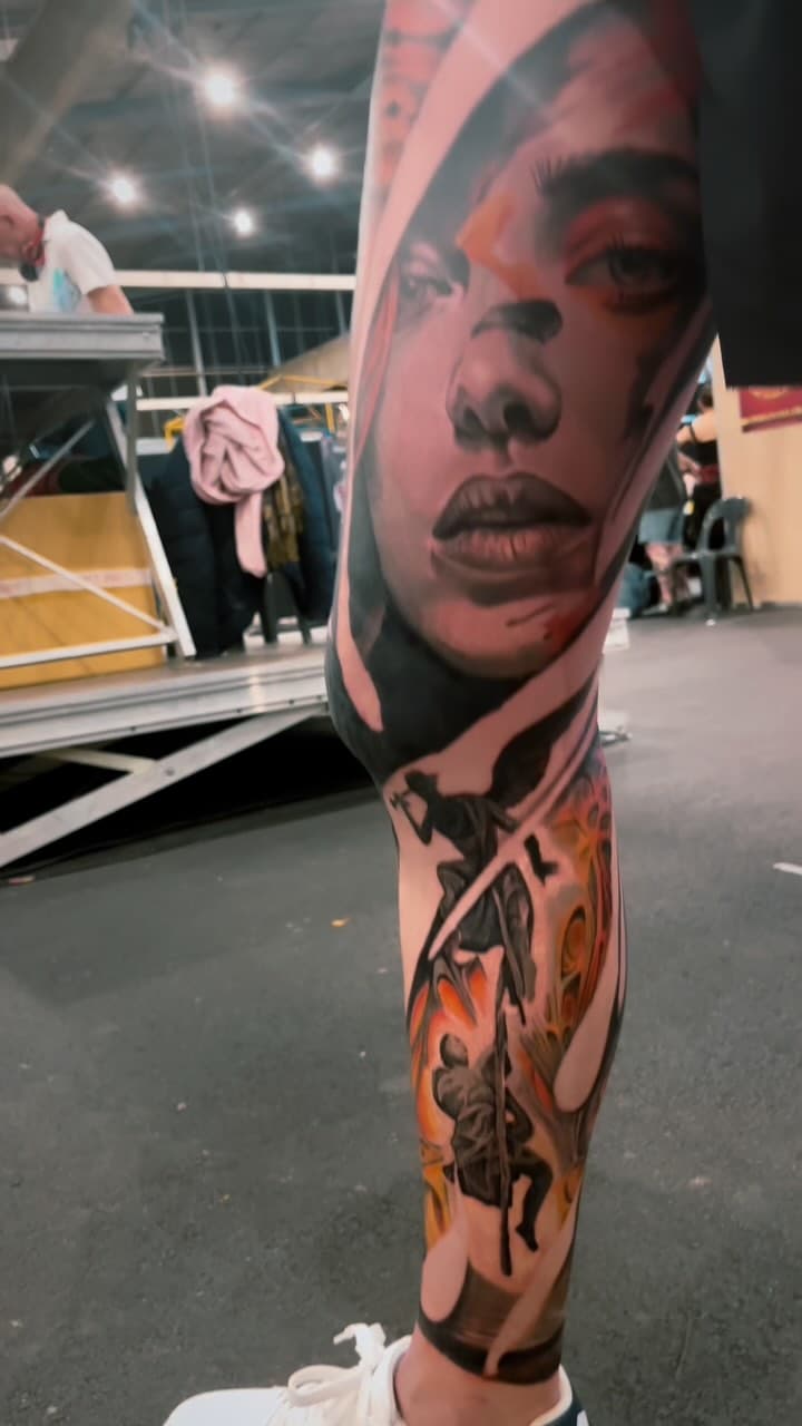 Tatouage de DC TATTOO