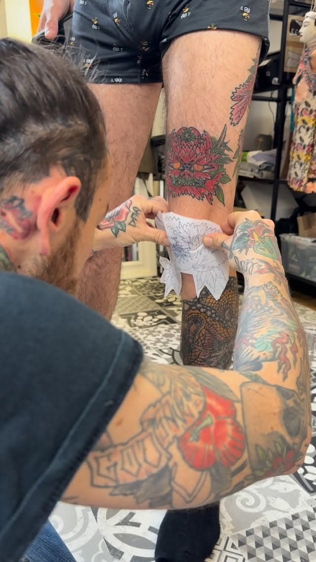 Tatouage de Dermal Mayhem tattoo parlor