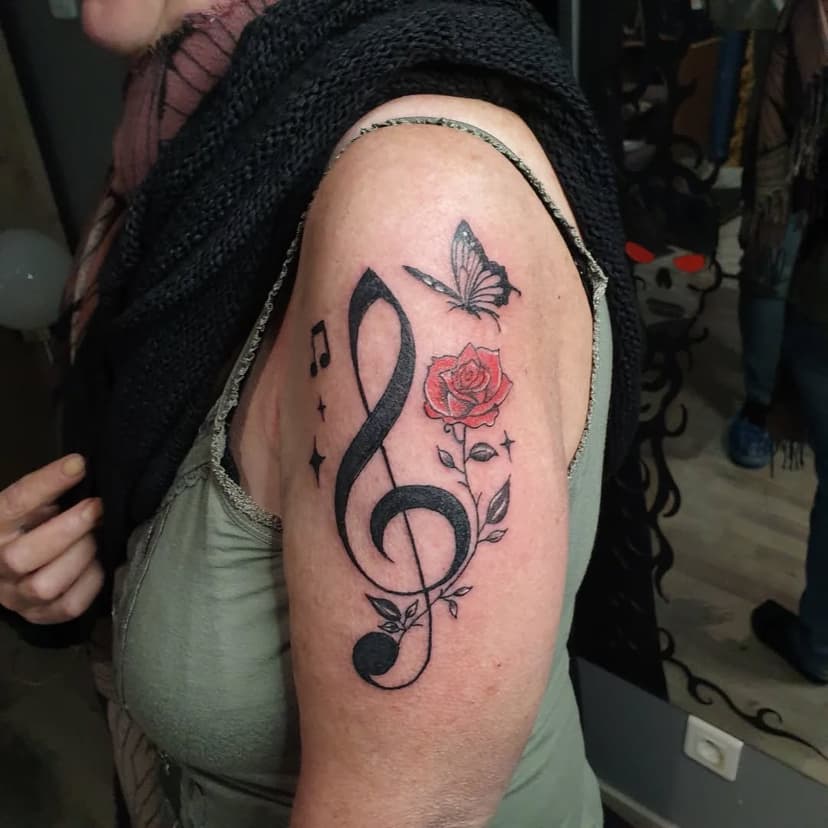 Tatouage de Dimension Ink Tattoo