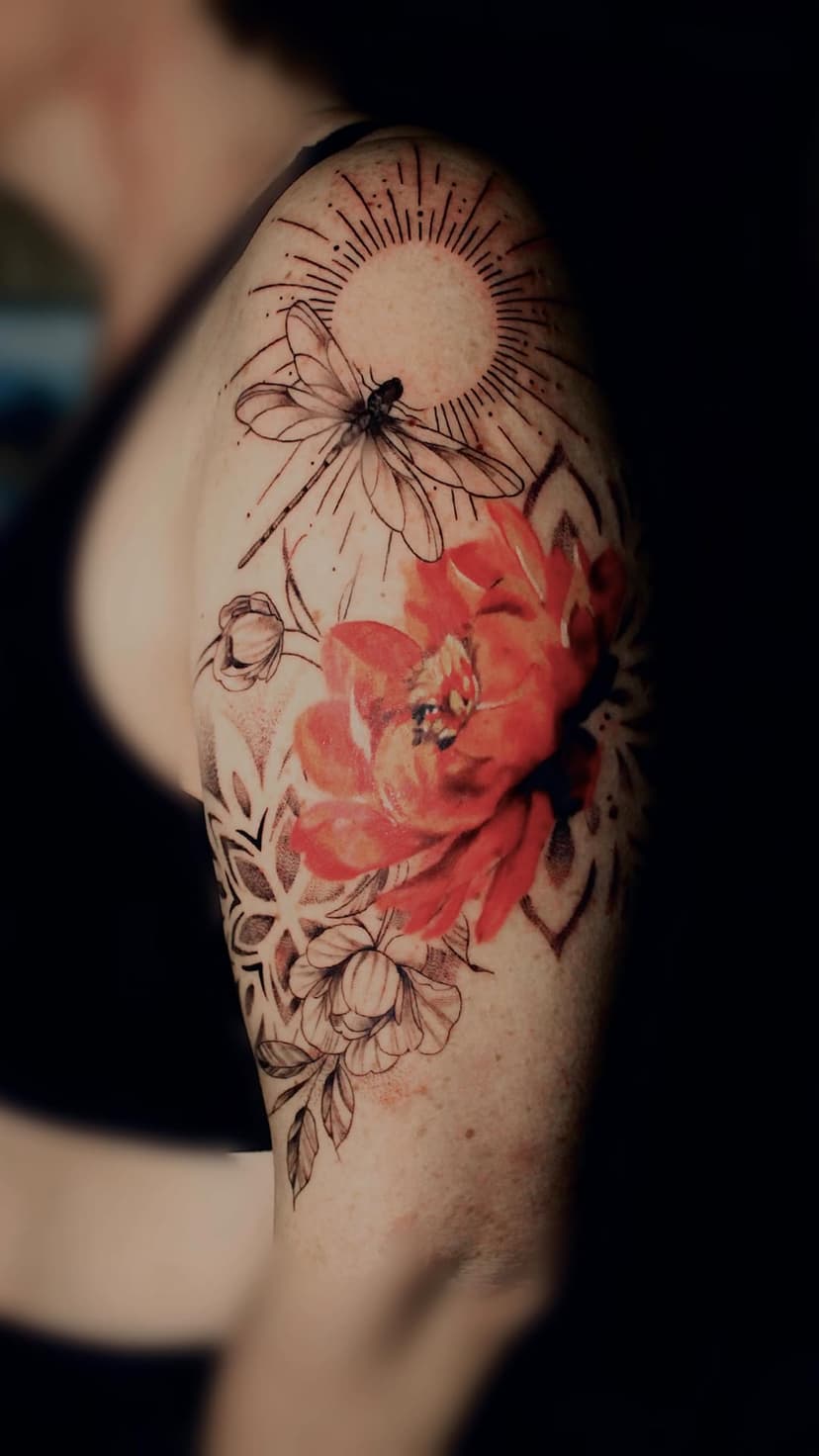 Tatouage de Dollinart Tattoo Studio