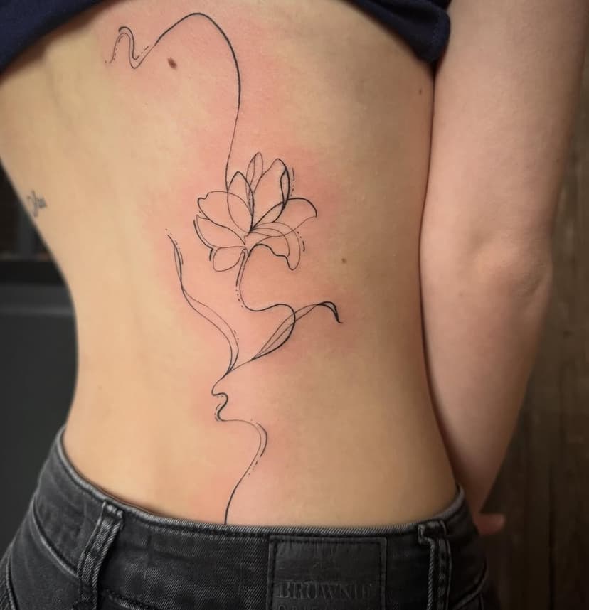 Tatouage de Douce Aubépine