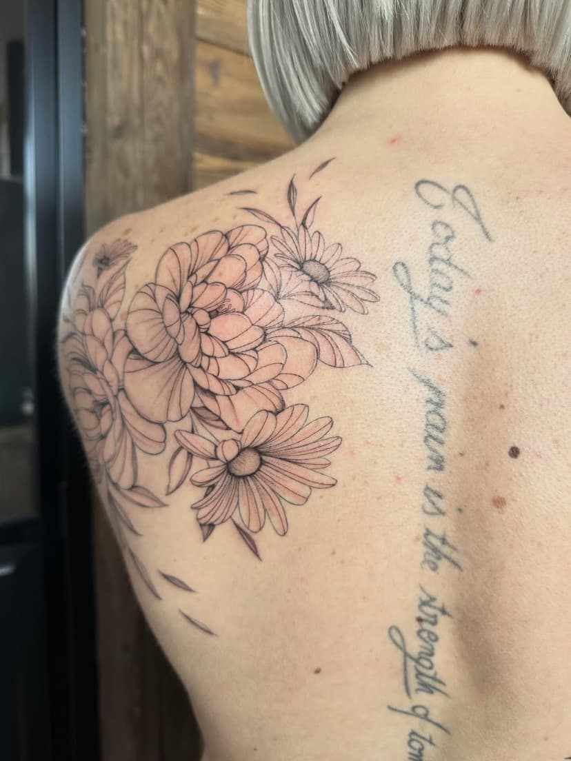 Tatouage de Douce Aubépine