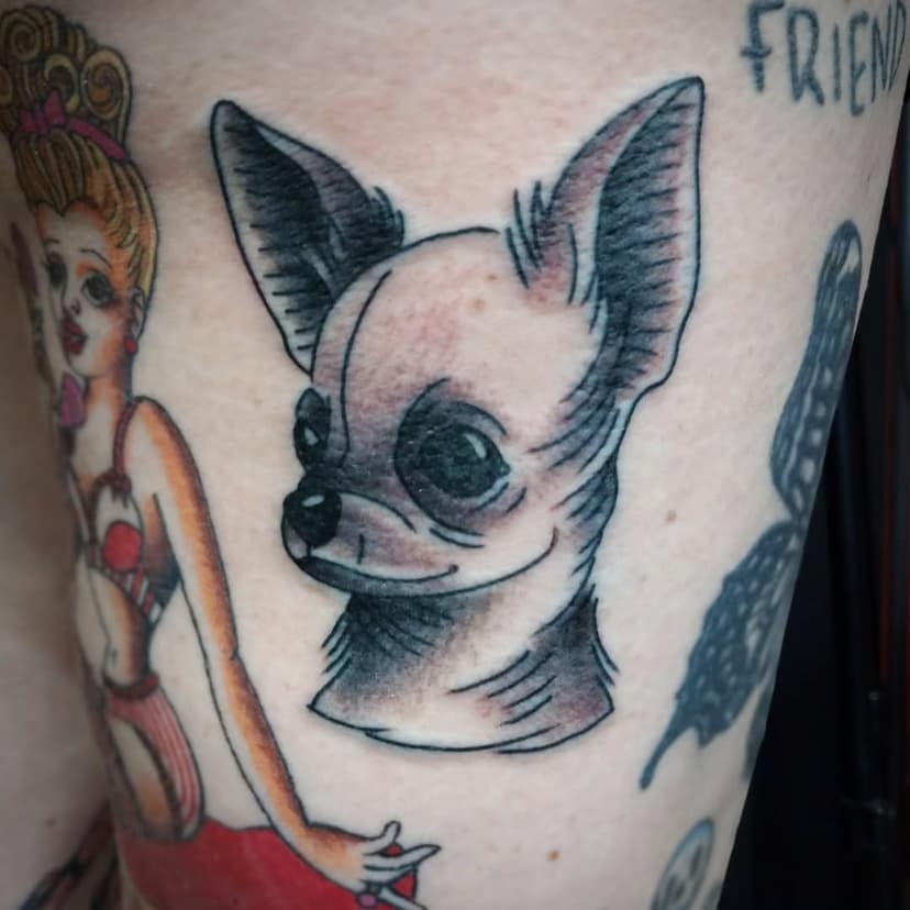 Tatouage de Fallen Swallow Tattoo