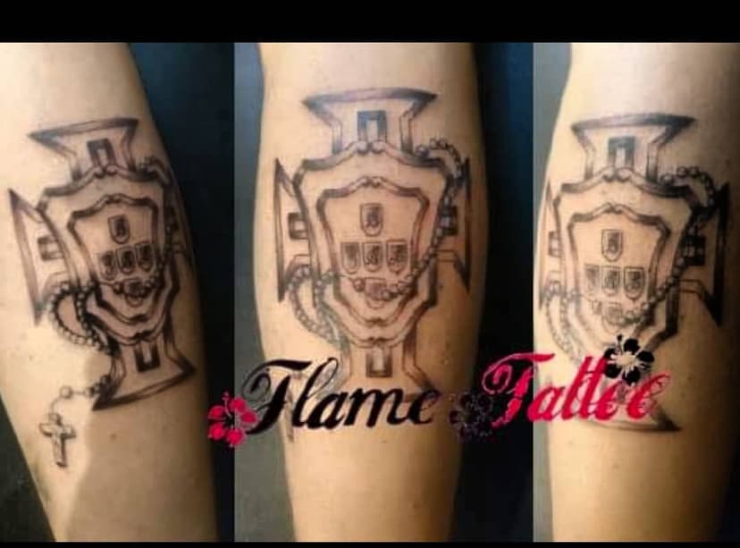 Tatouage de Flame Tattoo