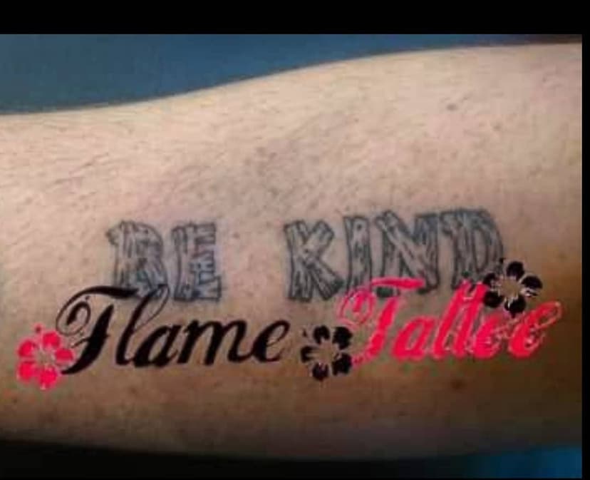Tatouage de Flame Tattoo