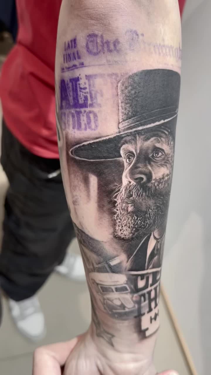 Tatouage de Gom Tattoo