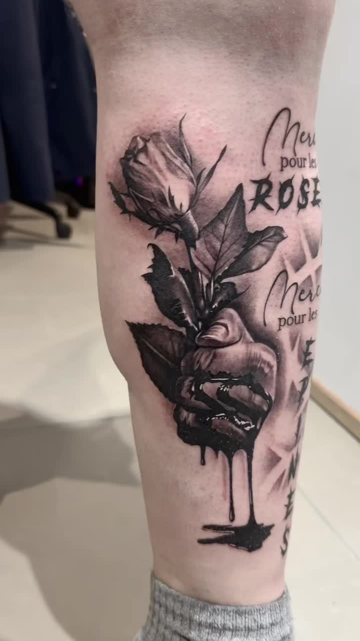 Tatouage de Gom Tattoo