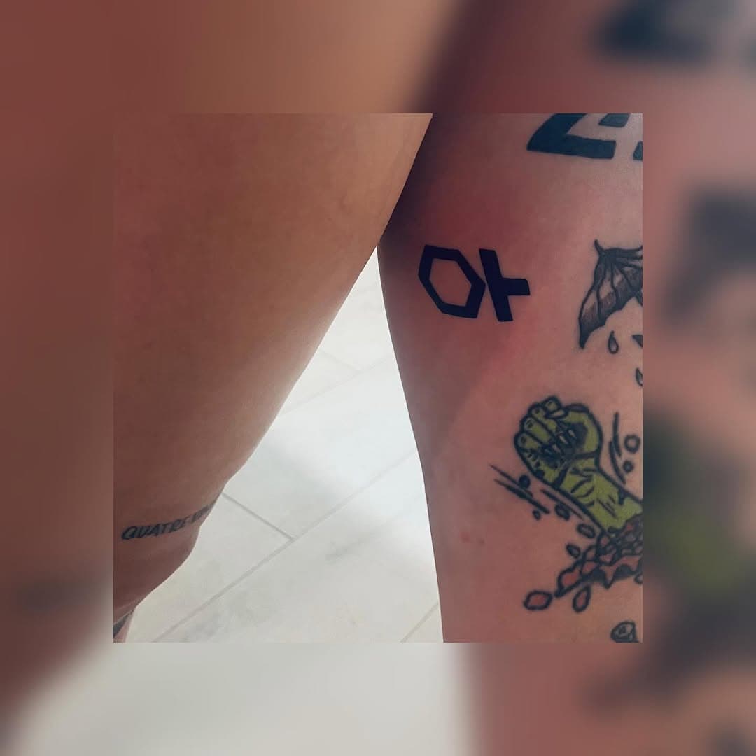 Tatouage par GrimmTattooShop